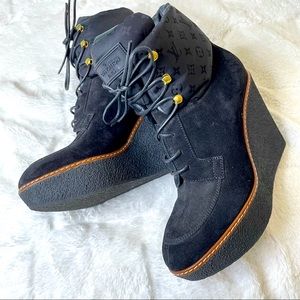 Louis Vuitton Wedge Snow booties